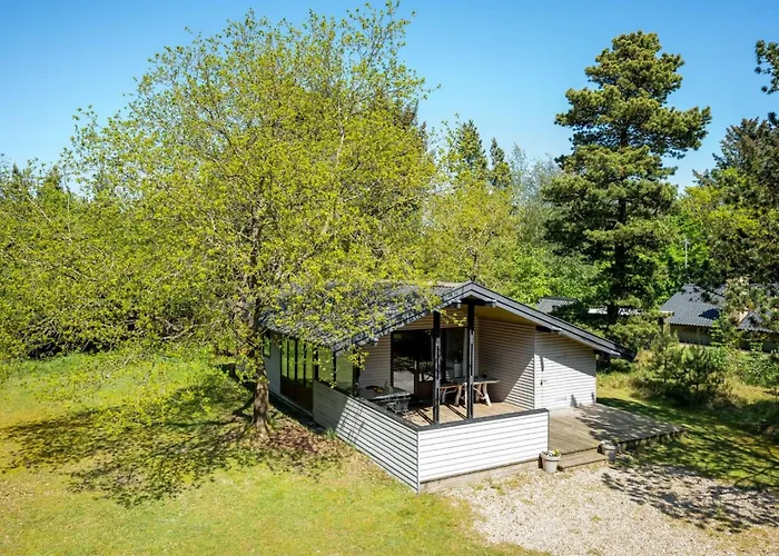 Borghild - 1-5km From The Sea By Interhome